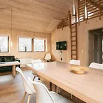 8 Person In Lokken-by Traum *
